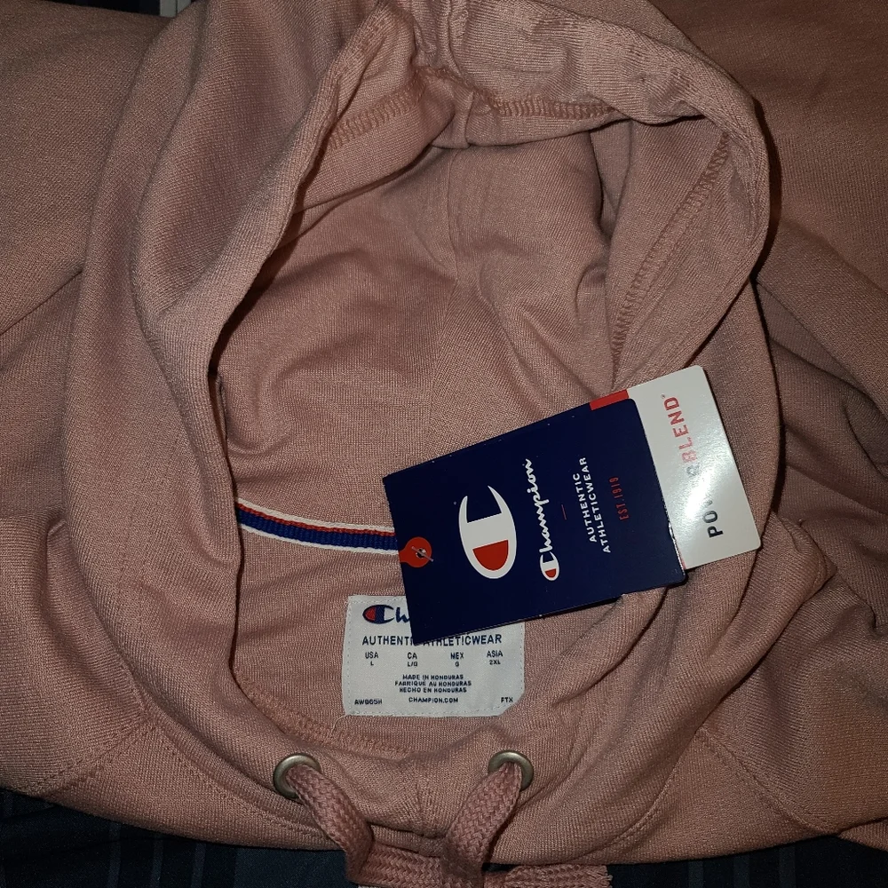 Champion Sweater - Picture 2 of 12